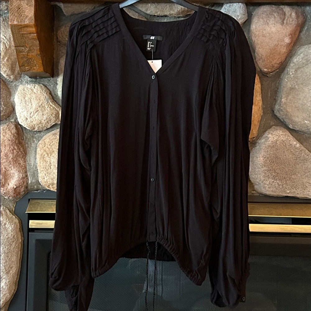 H&M Button Down Pleated Long Oversized Balloon Sleeve Top, Size 4, NWT